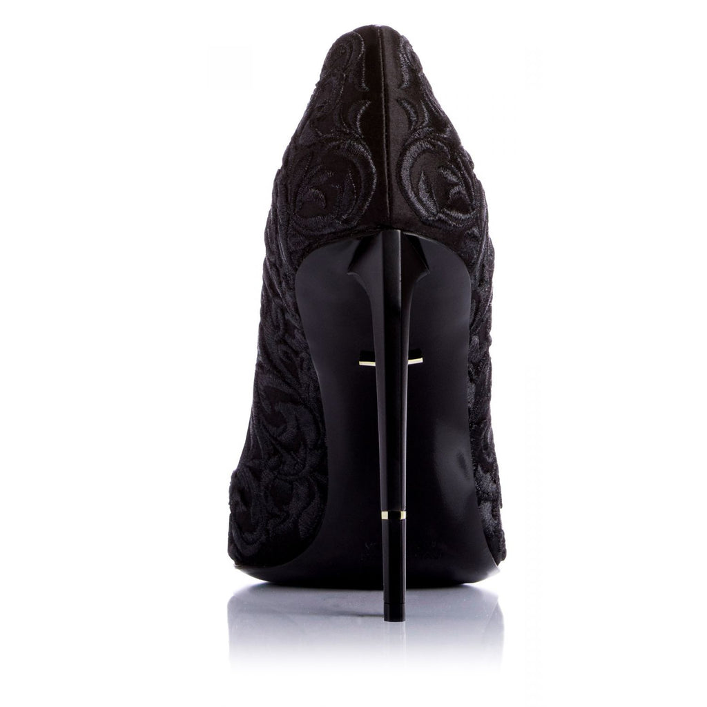 Ishtar pump in black embroidery on black, back view